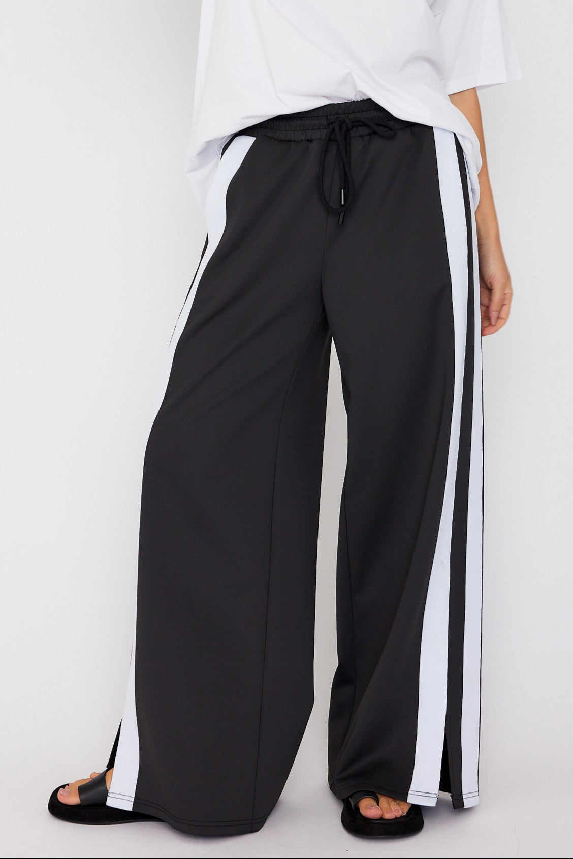 KINGSLEY Pants Black