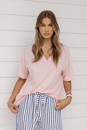 NIX V-Neck T-Shirt Pink