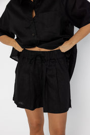 RAZ Shorts Black