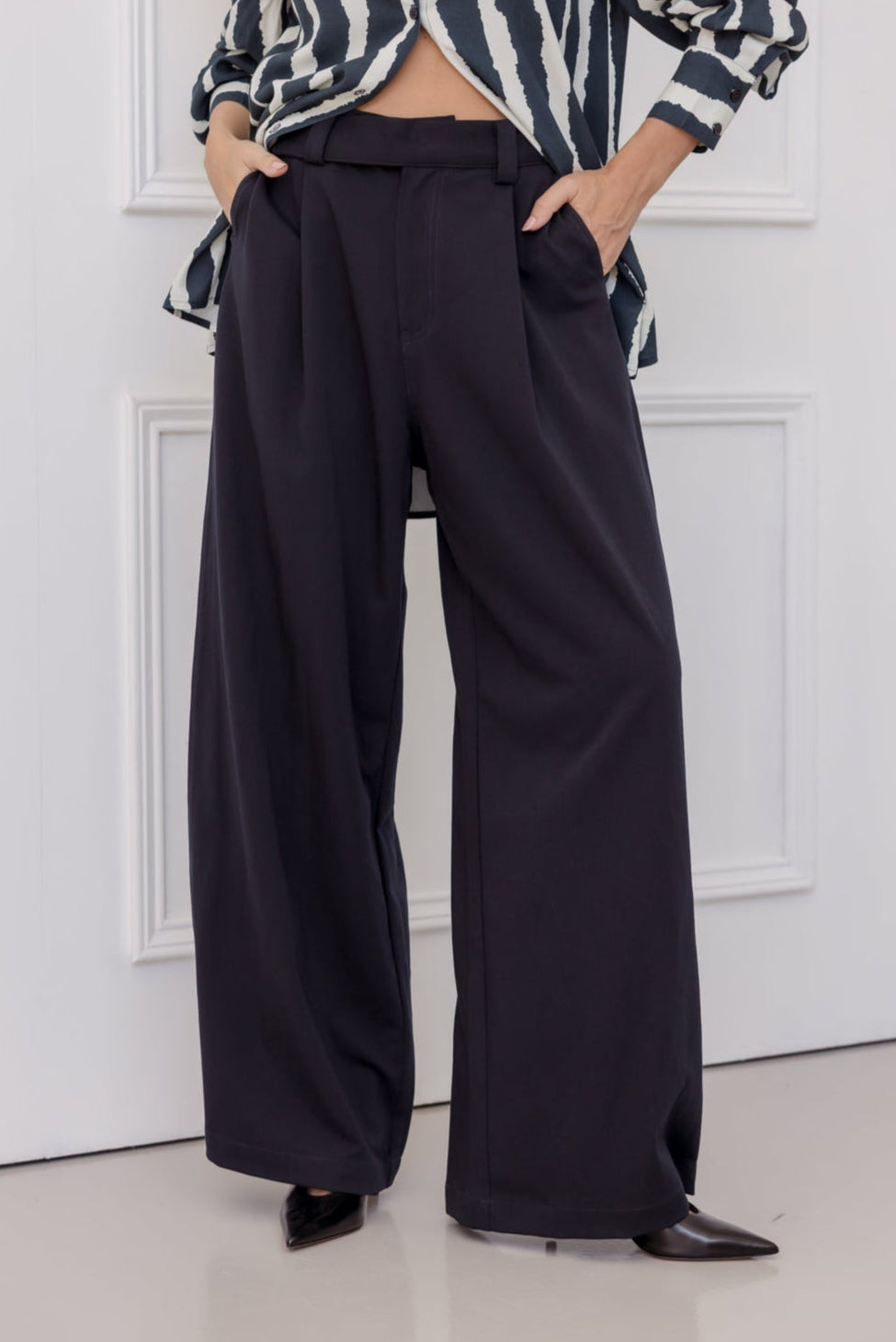 SUKOS Pants Navy