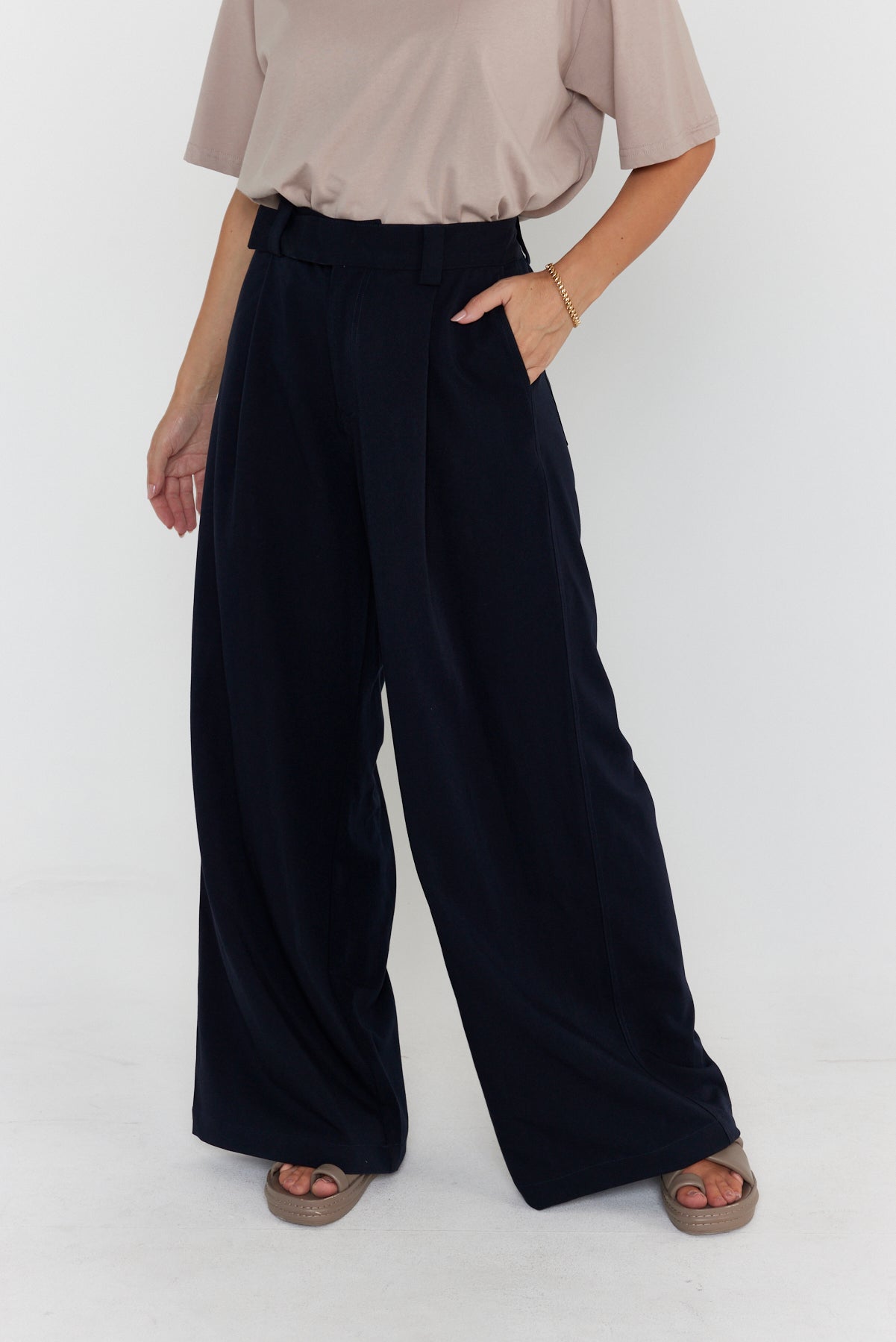 SUKOS Pants Navy