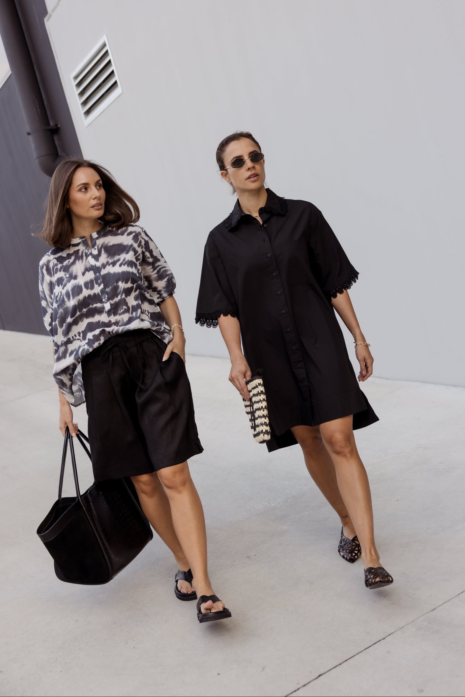 JUNY Shorts Black