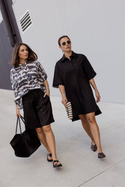 JUNY Shorts Black