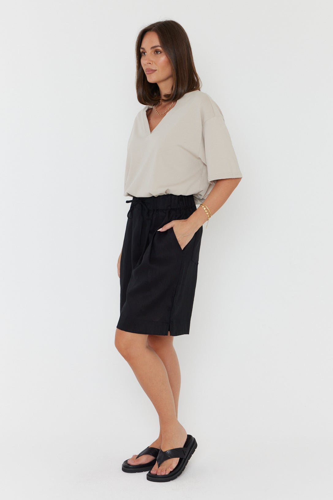 JUNY Shorts Black
