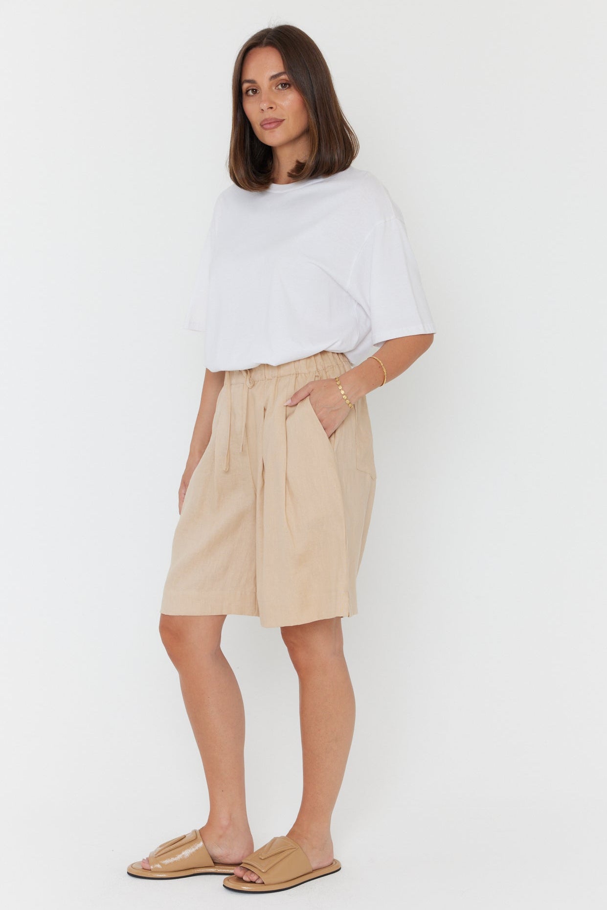 JUNY Shorts Beige