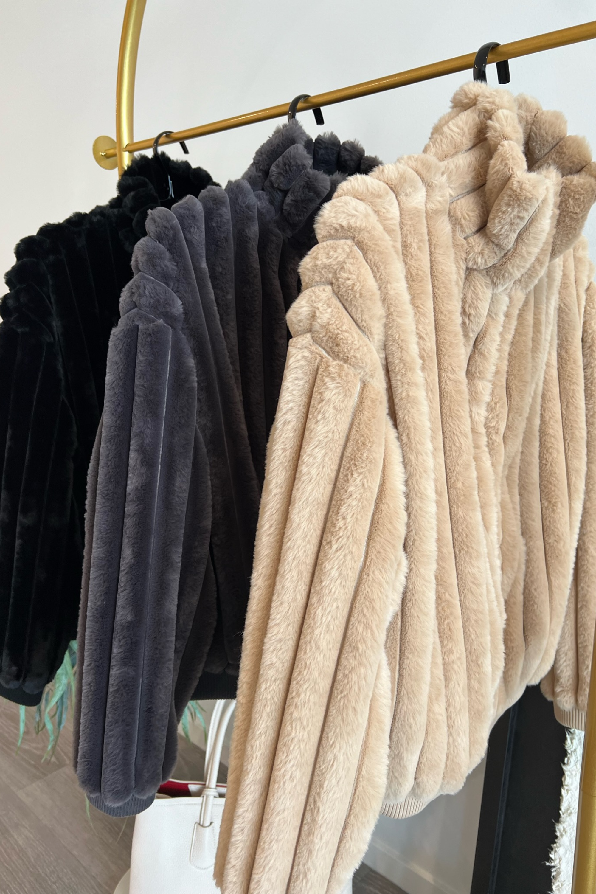 CHILLI Faux Jacket Beige