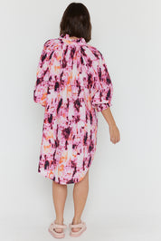 OLLIE Dress Pink Textured Print