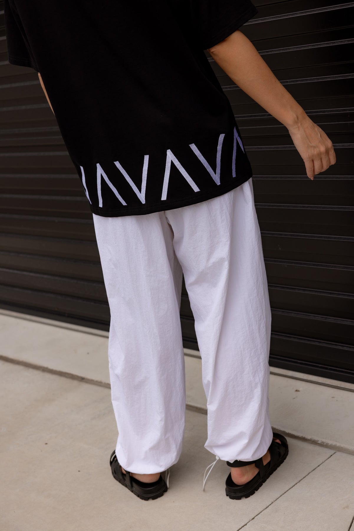 LOKA T-Shirt Black