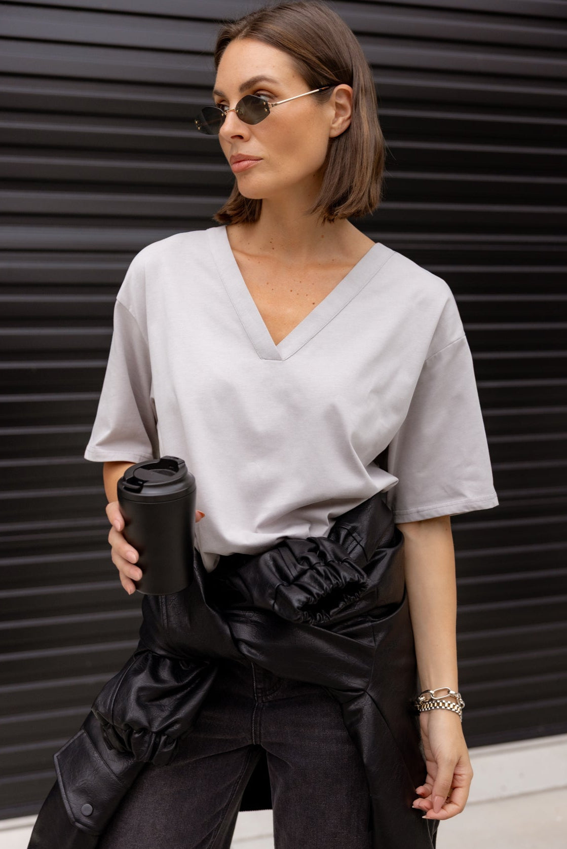 NIX V-Neck T-Shirt Grey
