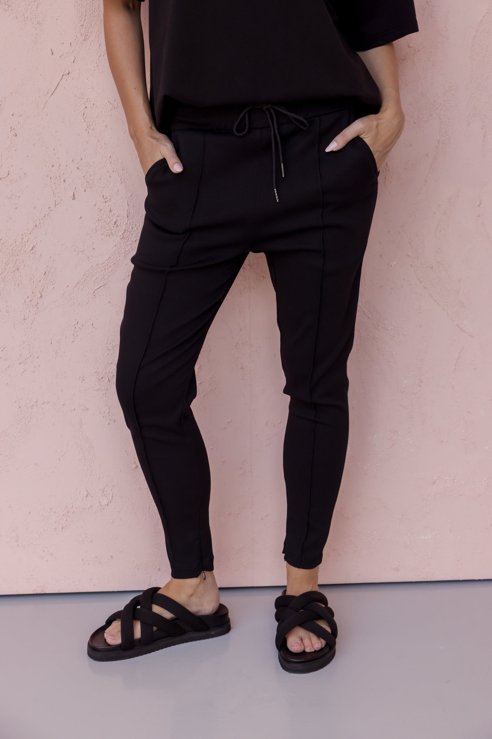 HUGO Pants Black