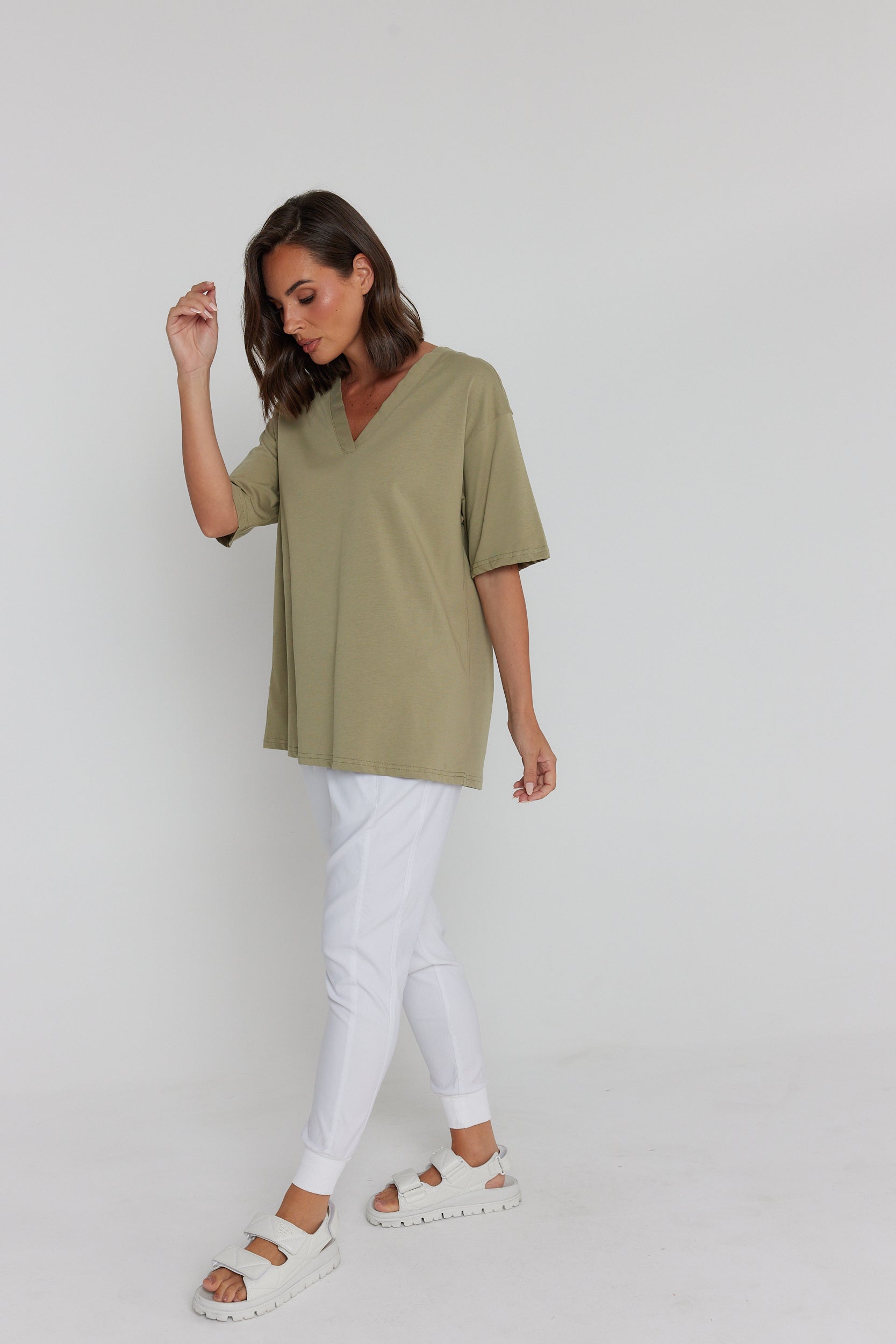 NIX V-Neck T-Shirt Green Taupe