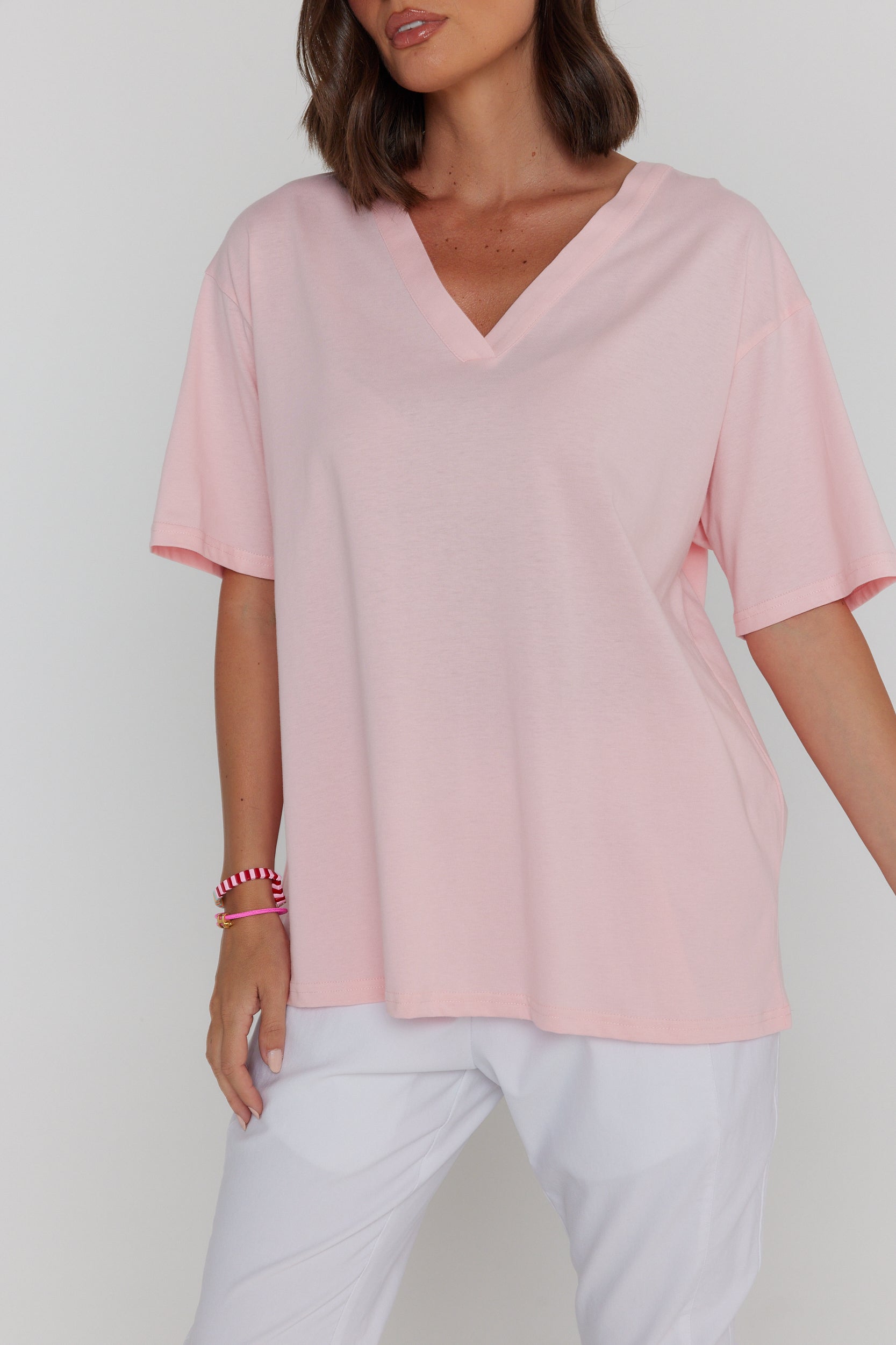 NIX V-Neck T-Shirt Pink