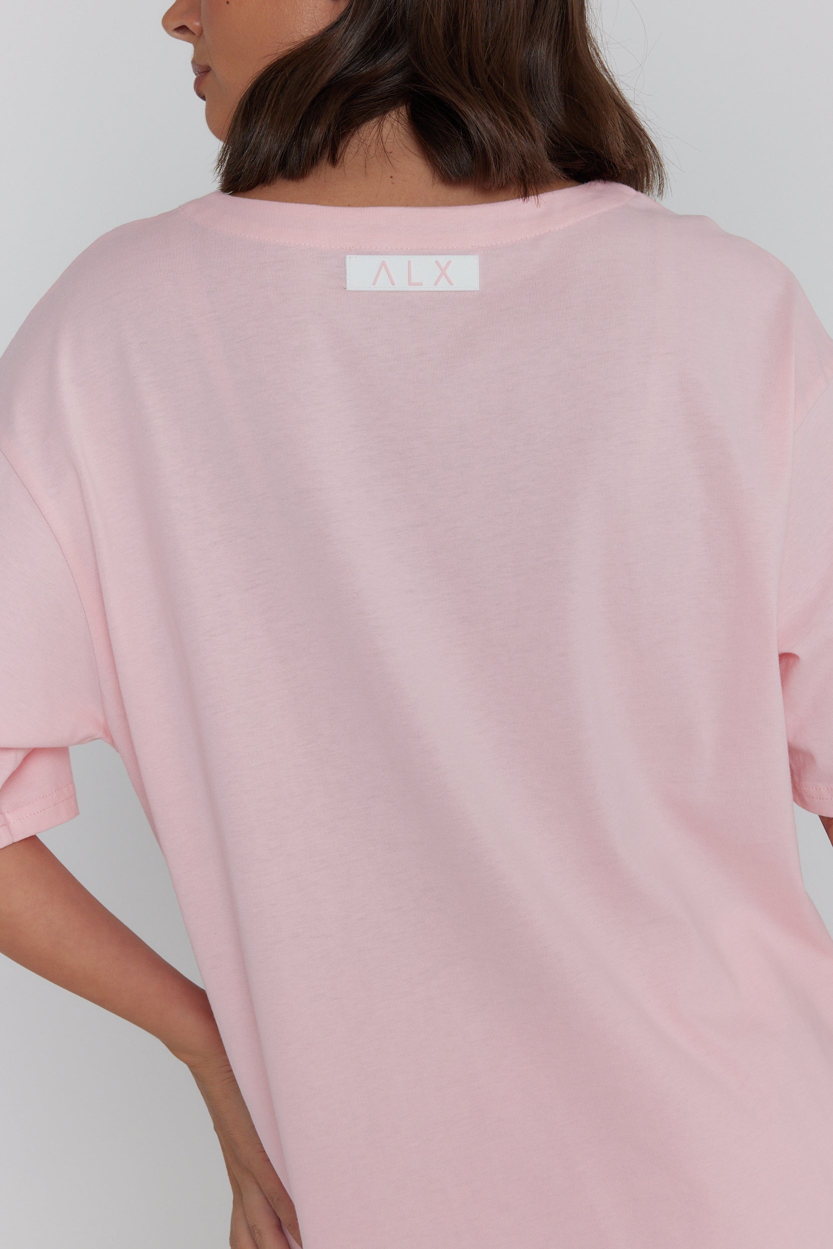 NIX V-Neck T-Shirt Pink