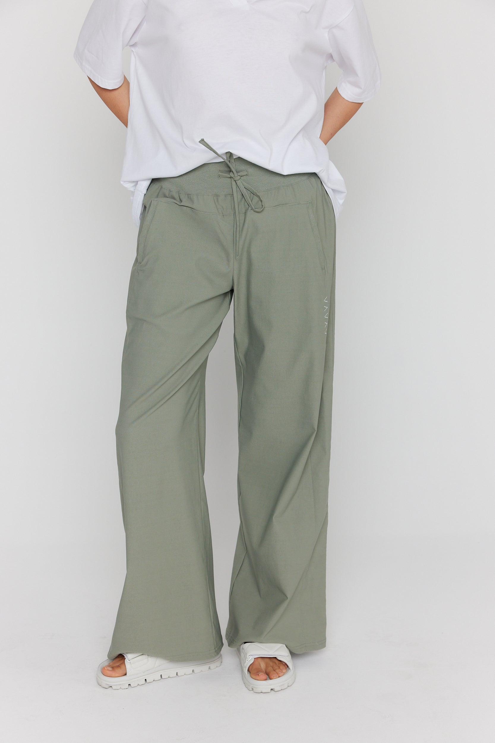 ARDEN Pants Sage