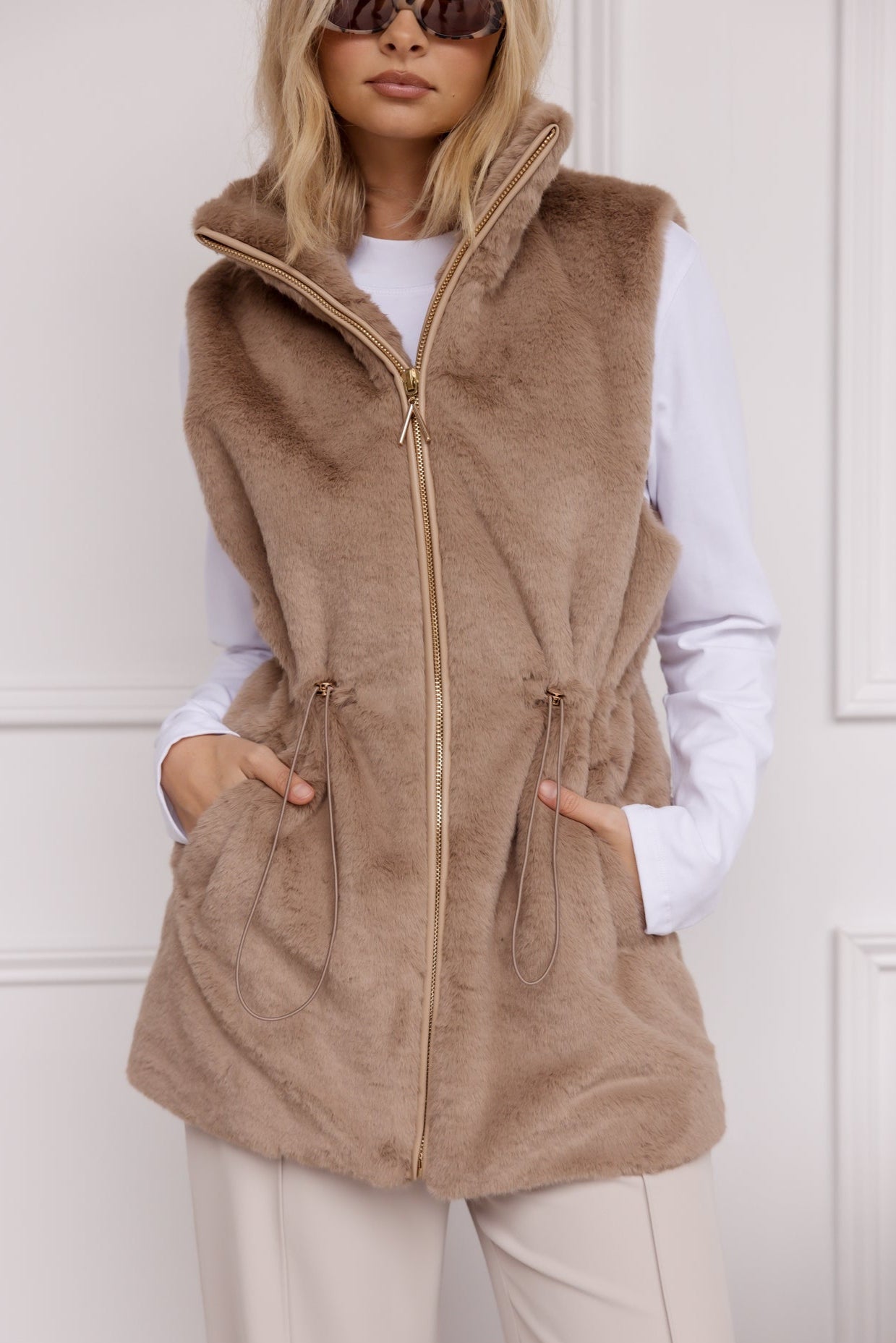 DUKE Faux Vest Hazelnut