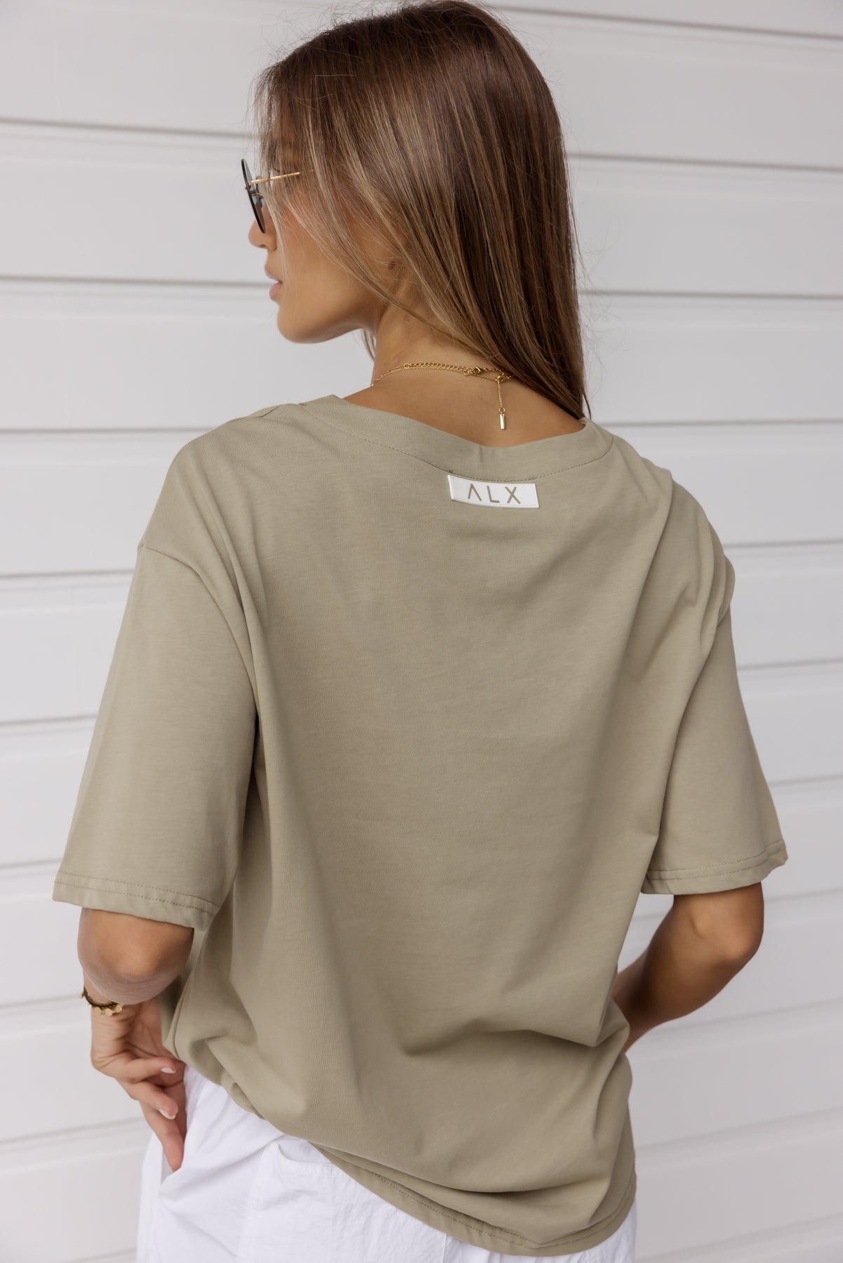NIX V-Neck T-Shirt Green Taupe