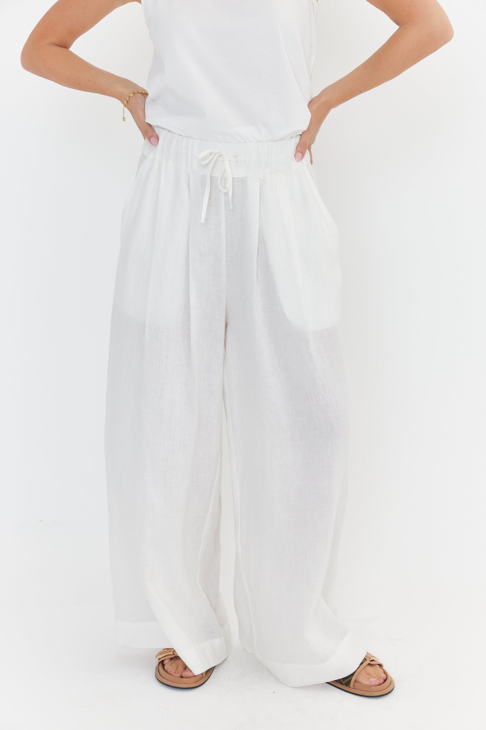 TERI Pants White
