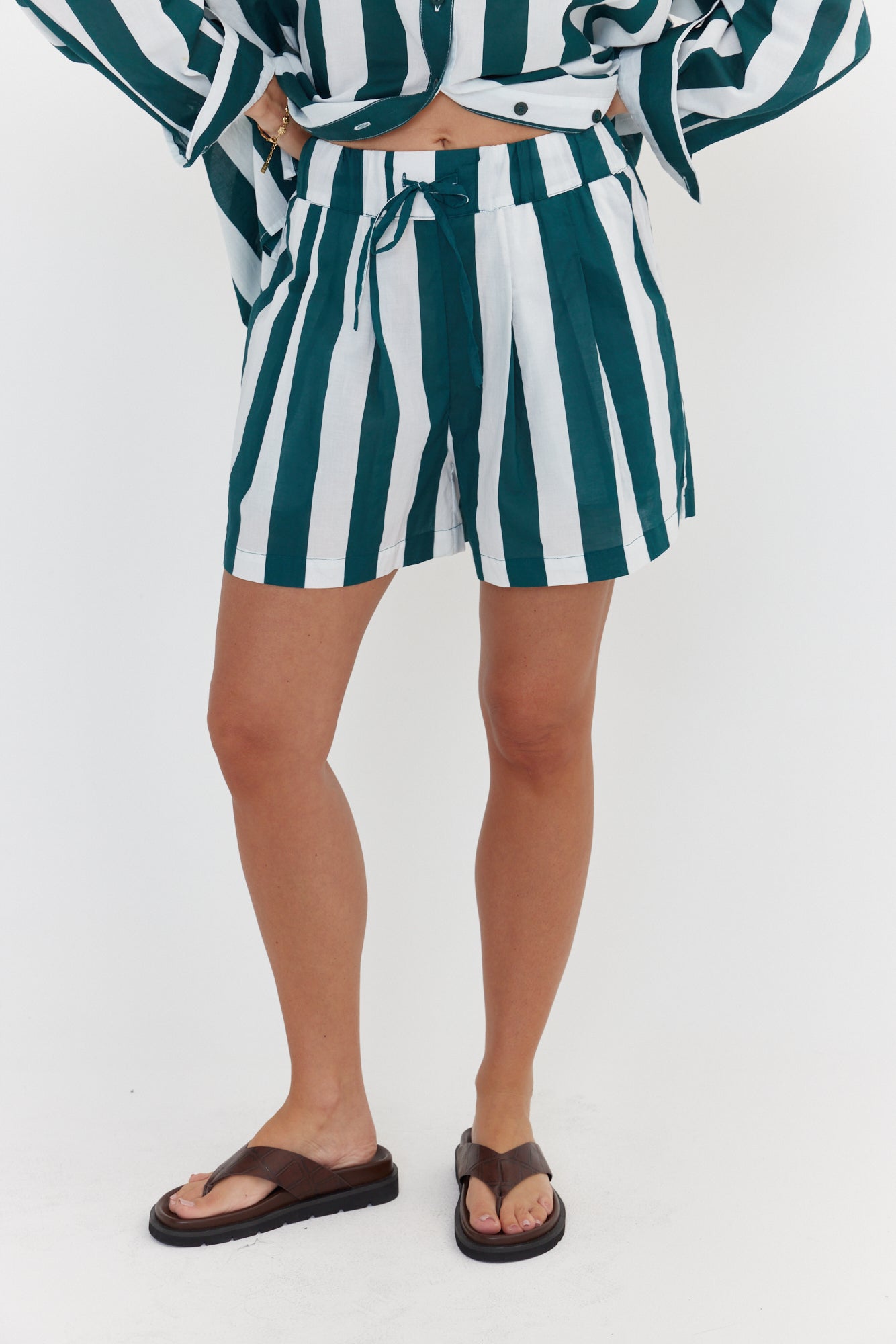 RAZ Shorts Green Stripe