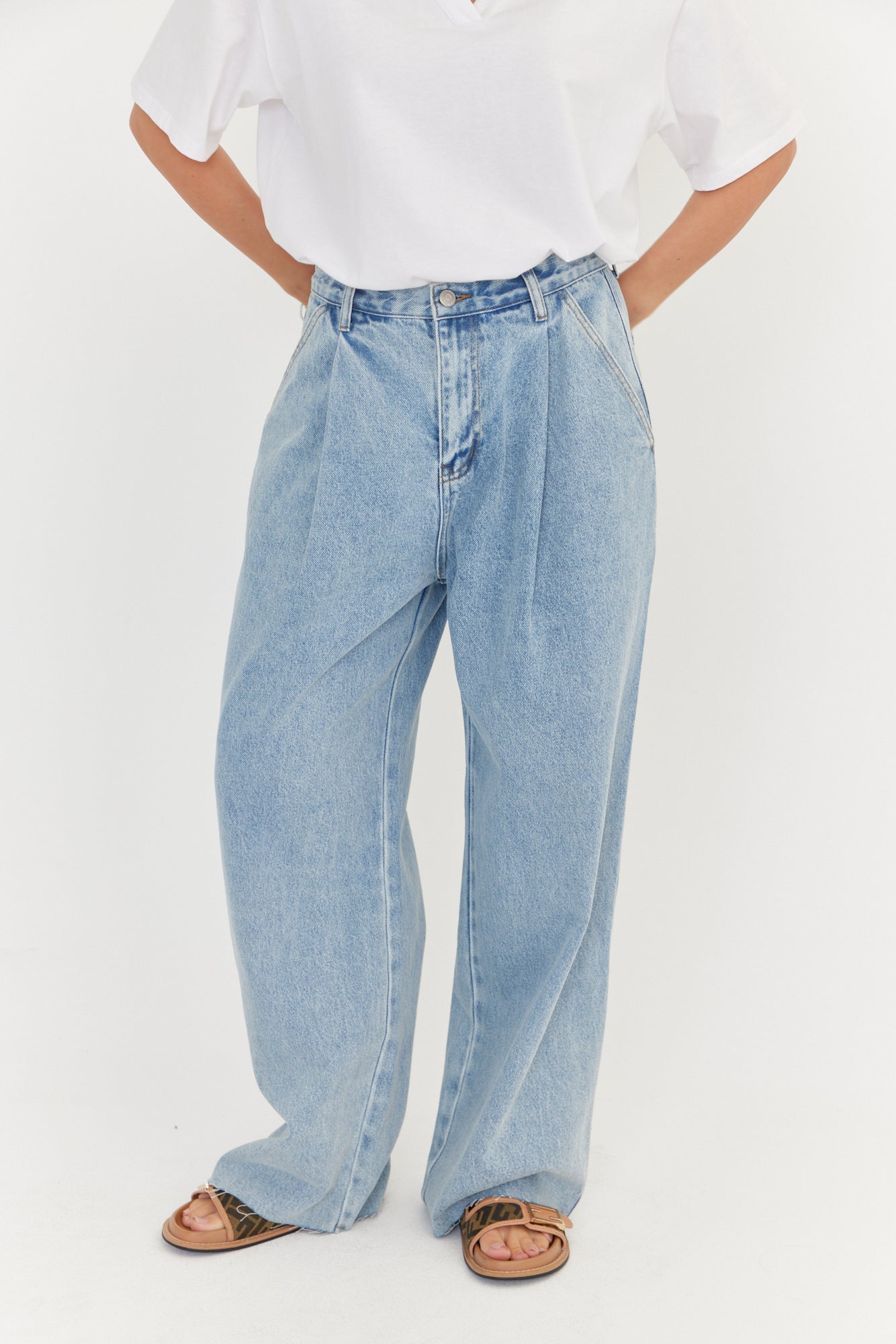 ALESSIA Jeans Light Blue Wash Denim