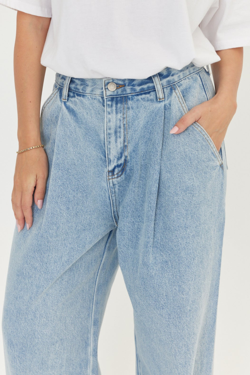 ALESSIA Jeans Light Blue Wash Denim