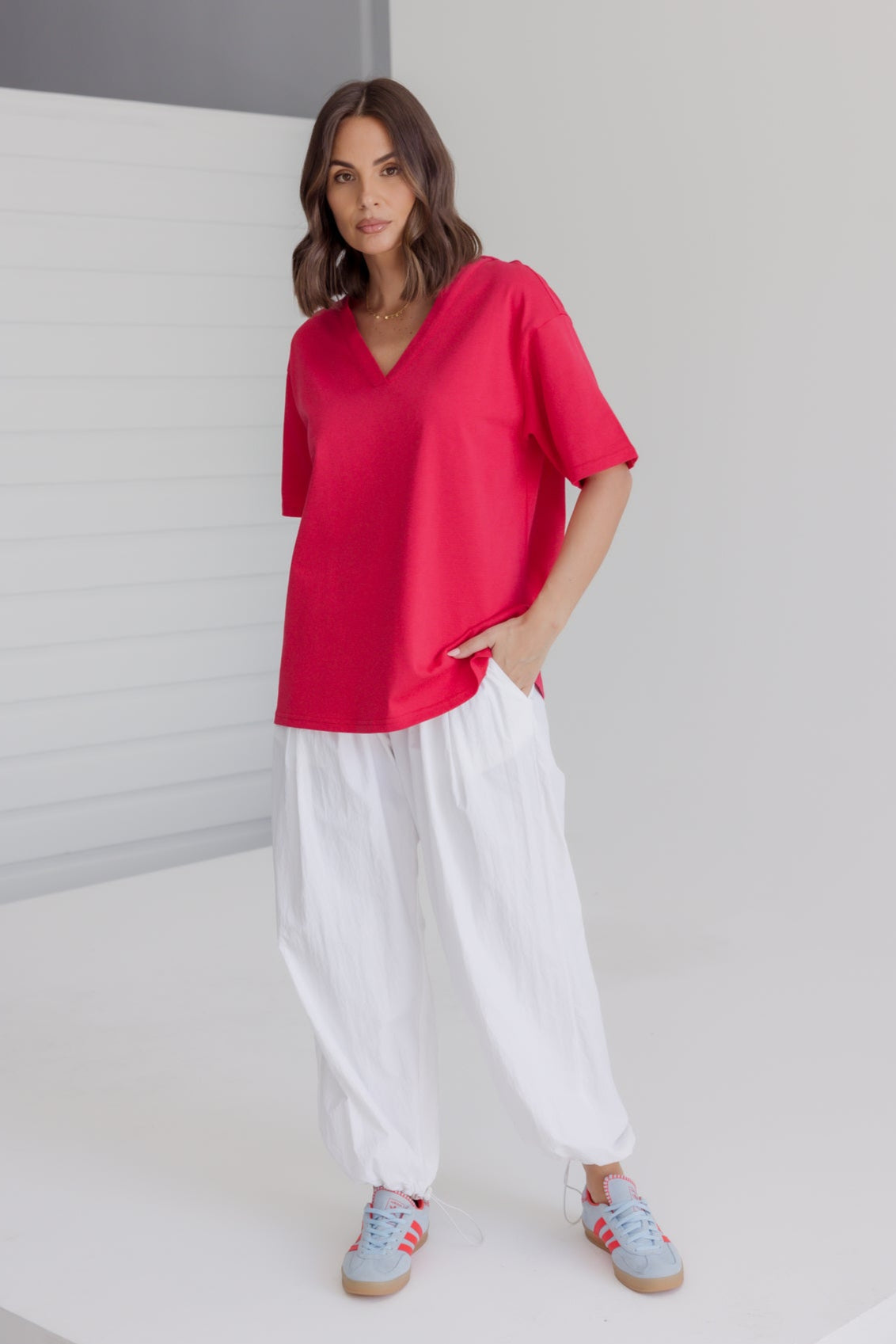 NIX V-Neck T-Shirt Strawberry Red
