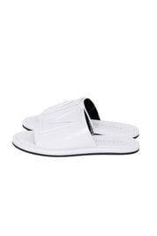 A-Slide White