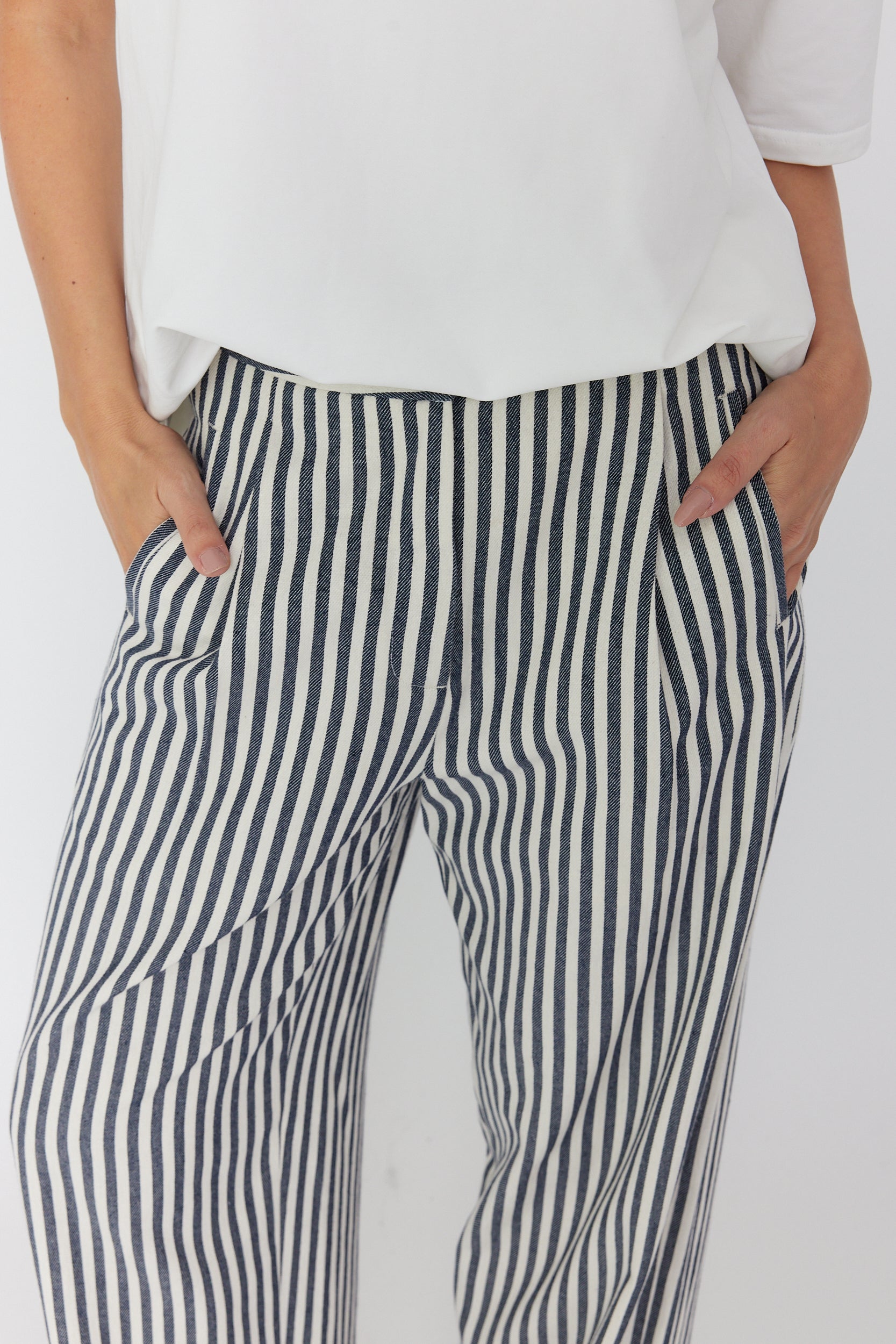 THEO Pants Navy Stripe