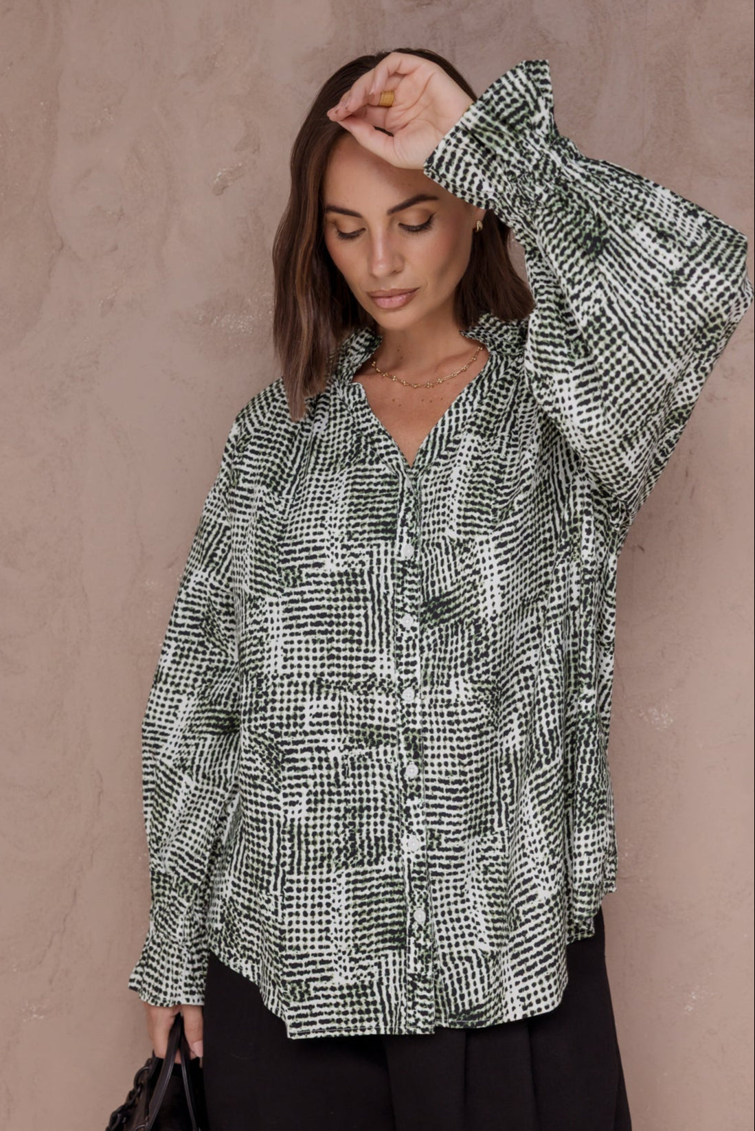 MEEKA Blouse Emerald Textured Print