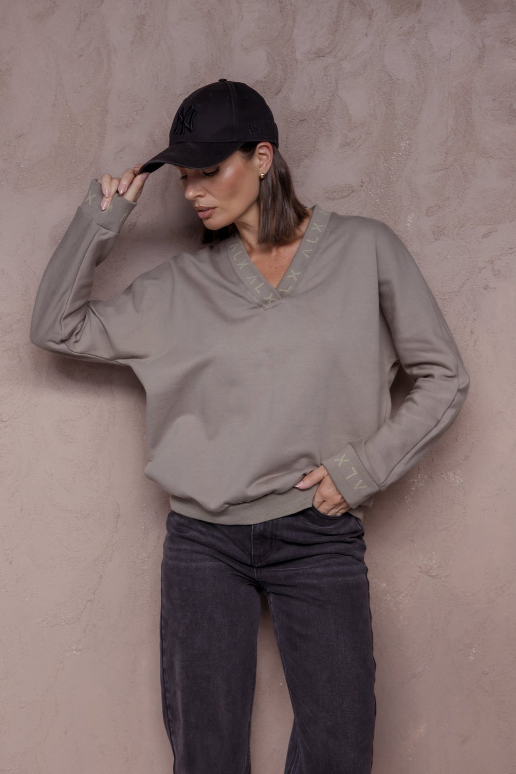 SPENCIE Jumper Taupe