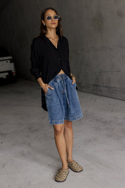 MIKI Shorts Blue Wash