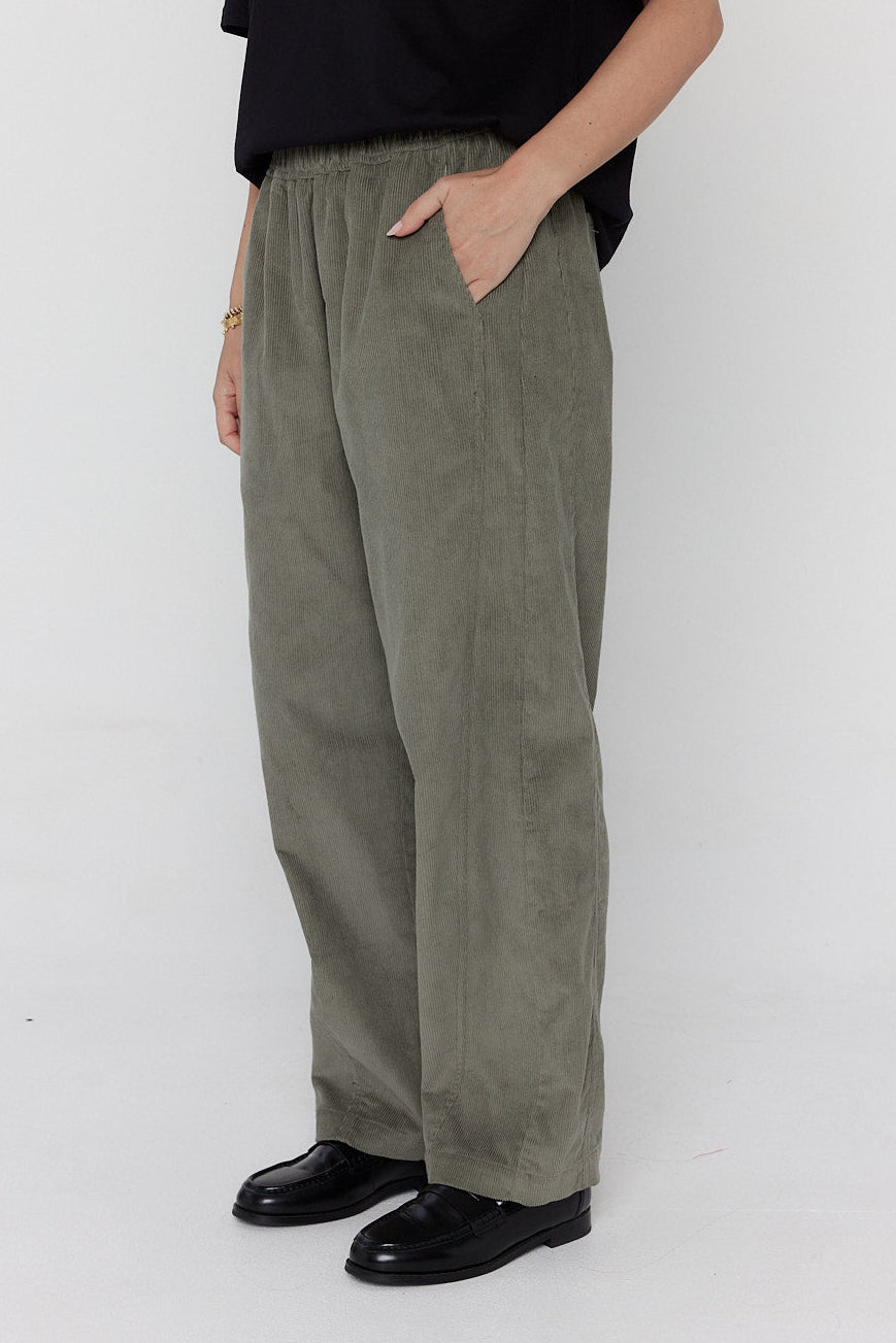 LUCIE Pants Dark Sage
