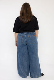 CASEY Jeans Mid Blue Wash Denim