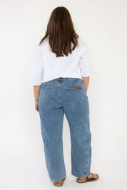 SALTY Jeans Mid Blue Wash Denim