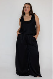 PIZZI Pants Black