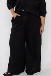 TERI Pants Black