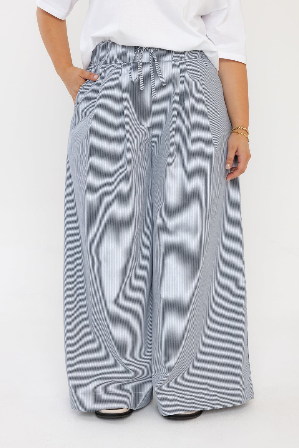 TERI Pants Navy Stripe