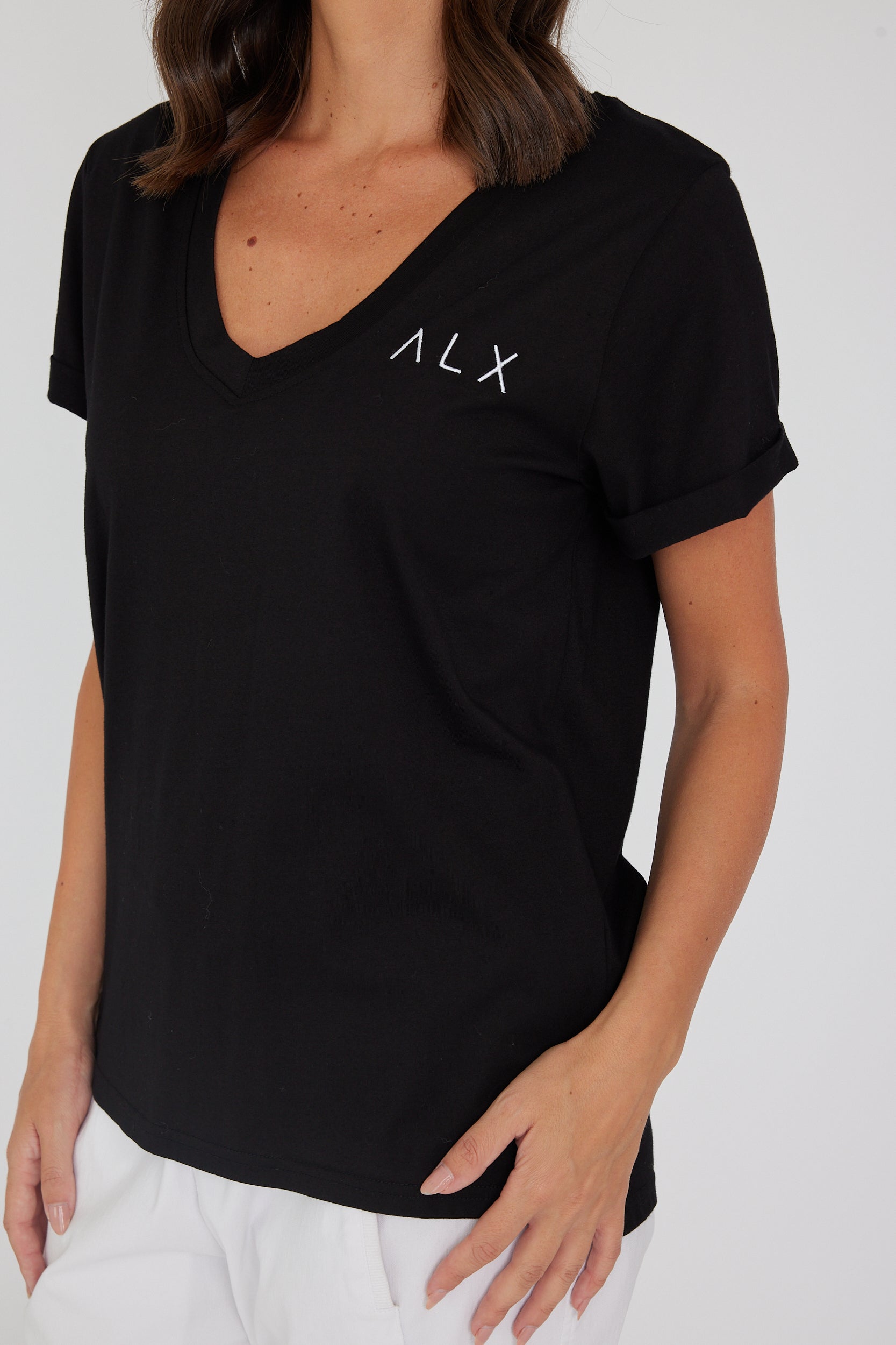 ALX V-Neck Black