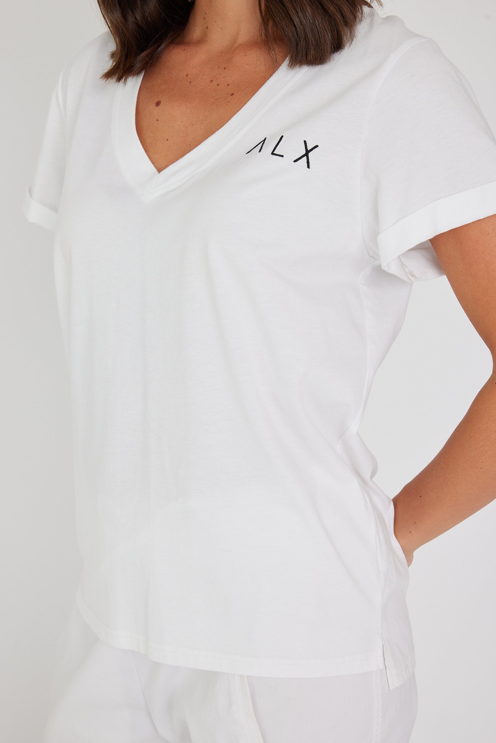 ALX V-Neck White