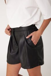 CREMA Shorts Black