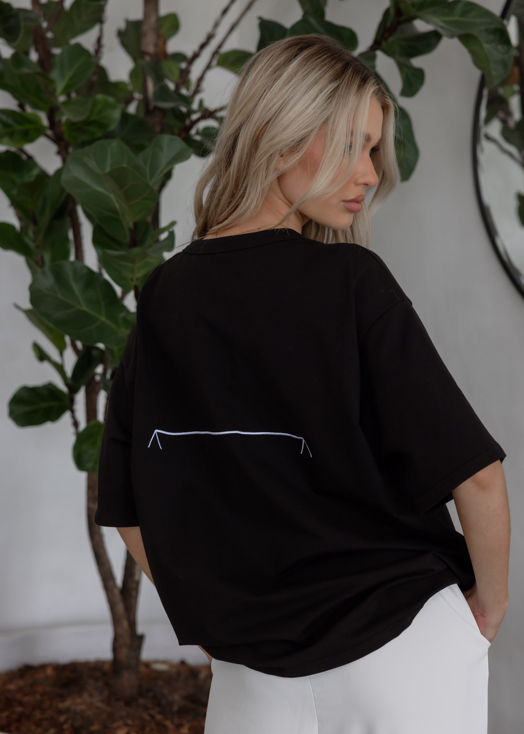 AlexandraPetersOversizedCottonT-shirtBlack.jpg