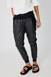 JOEY Pants Vegan Leather Black