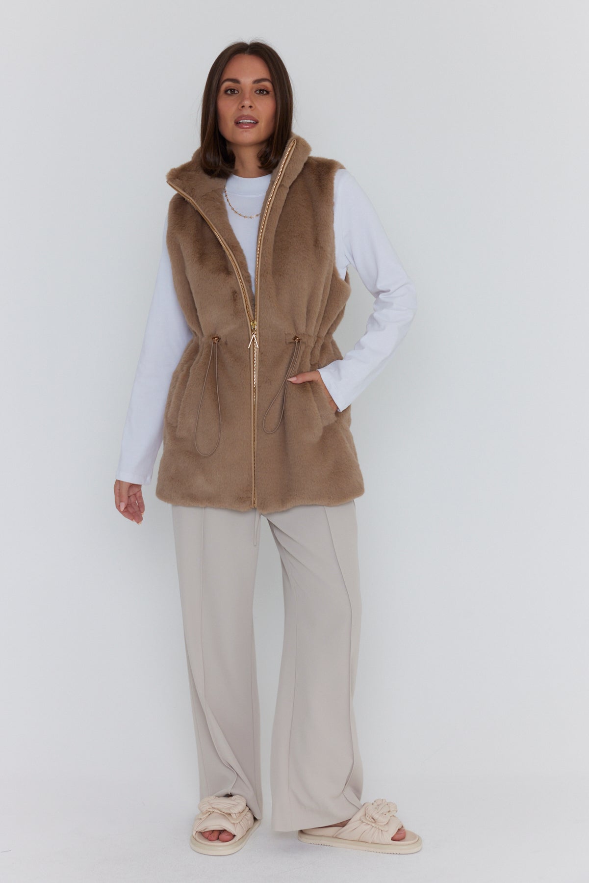 DUKE Faux Vest Hazelnut
