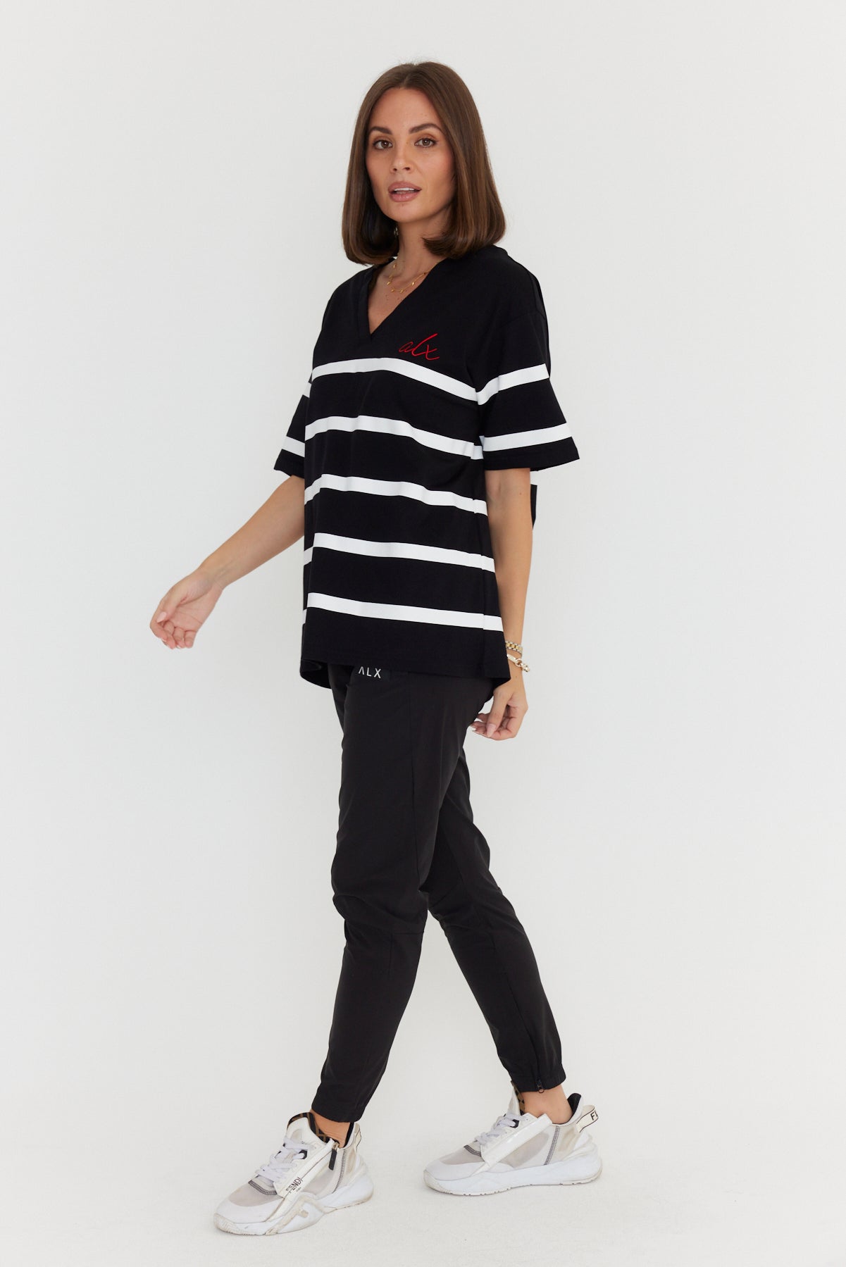 JASPER V T-Shirt Black
