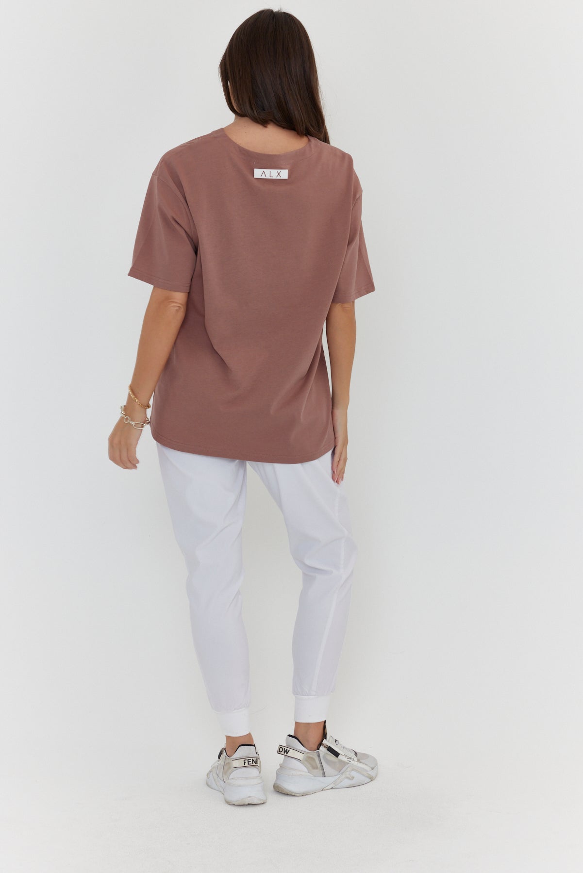 NIX V-Neck T-Shirt Mahogany