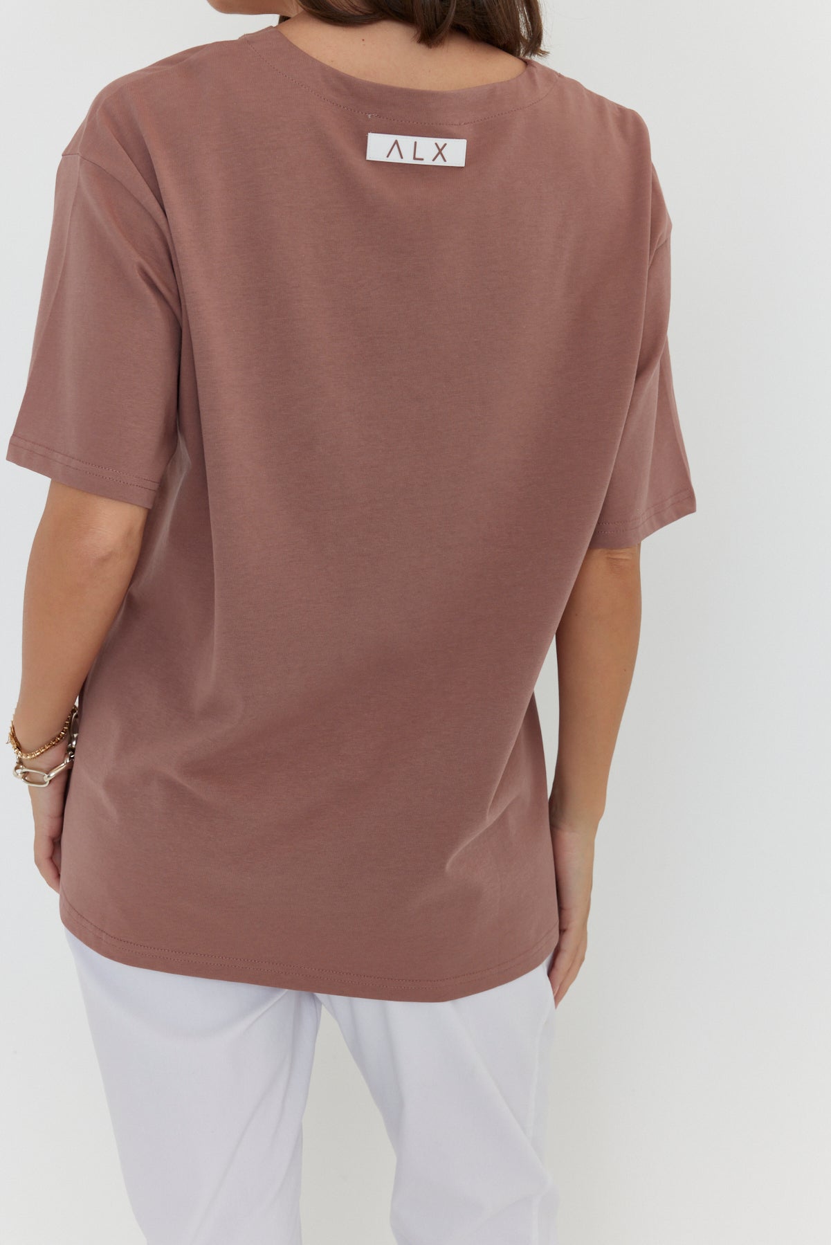 NIX V-Neck T-Shirt Mahogany