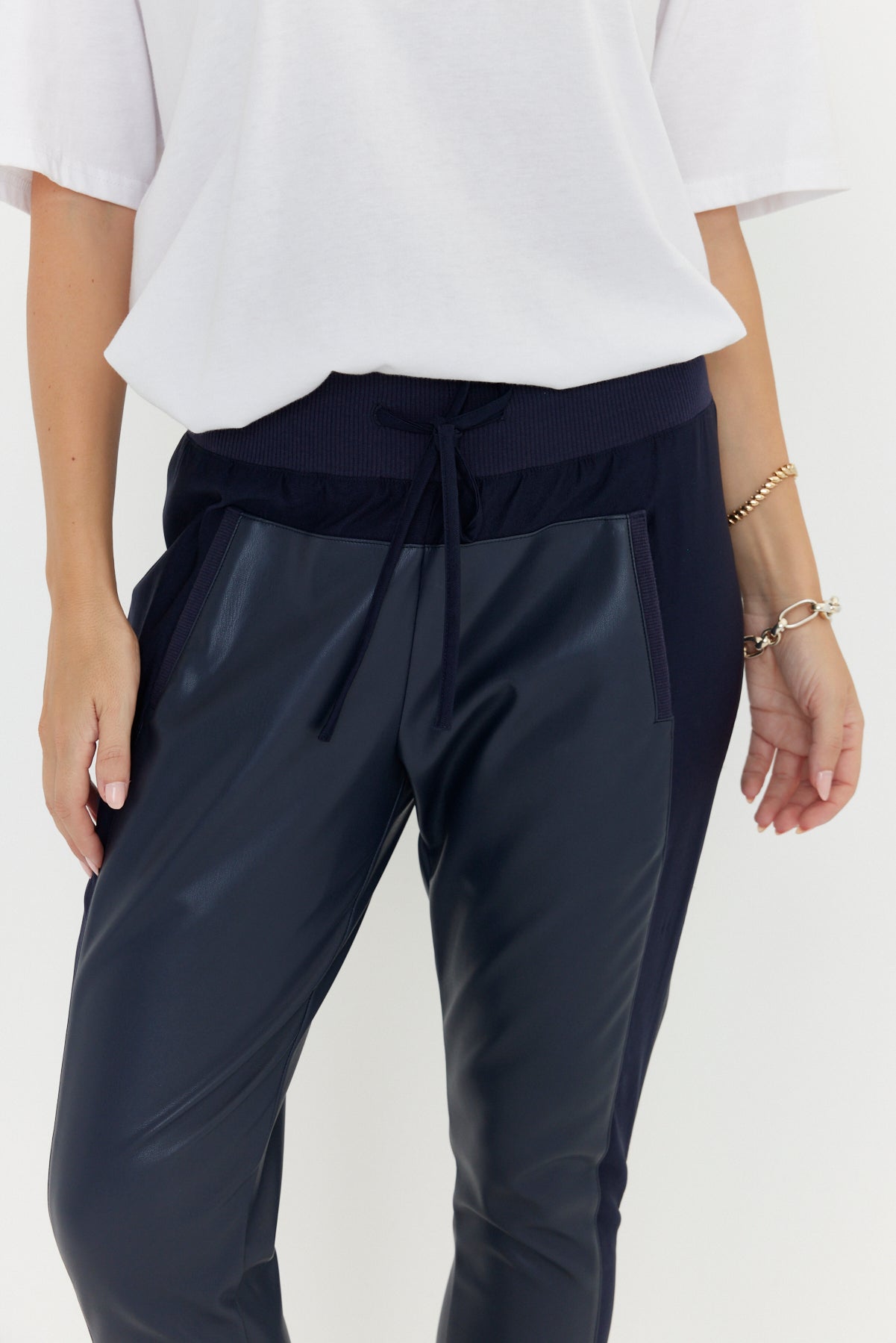 JOEY Pants Vegan Leather Navy