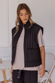 ARIA Vest Black