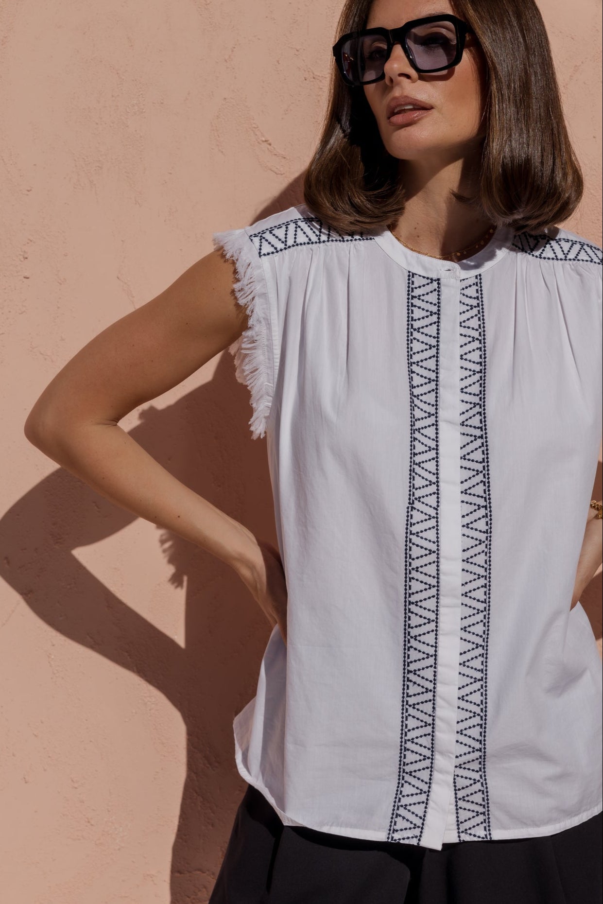 ROMAN Top White/Navy