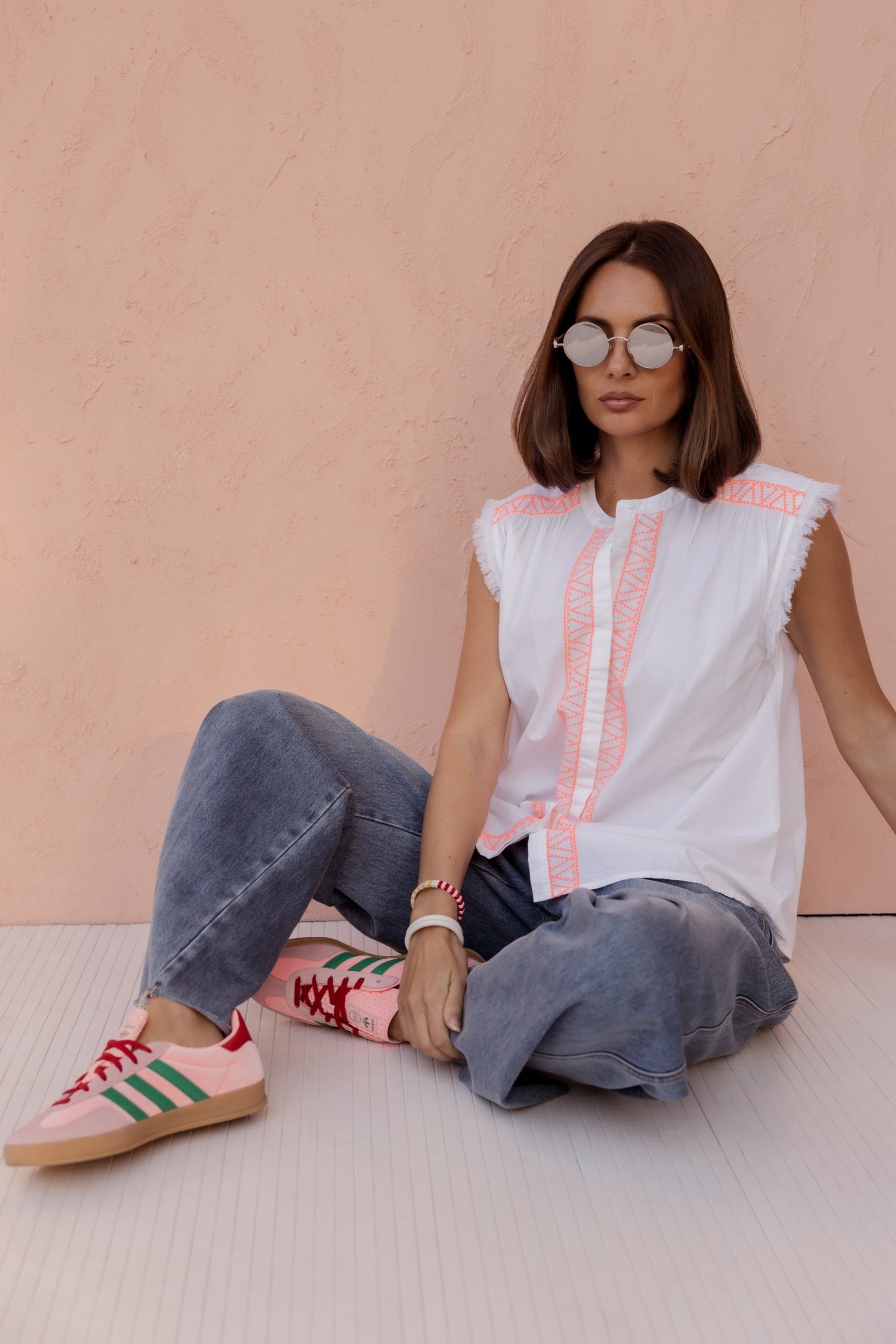 ROMAN Blouse White/Fluro Pink
