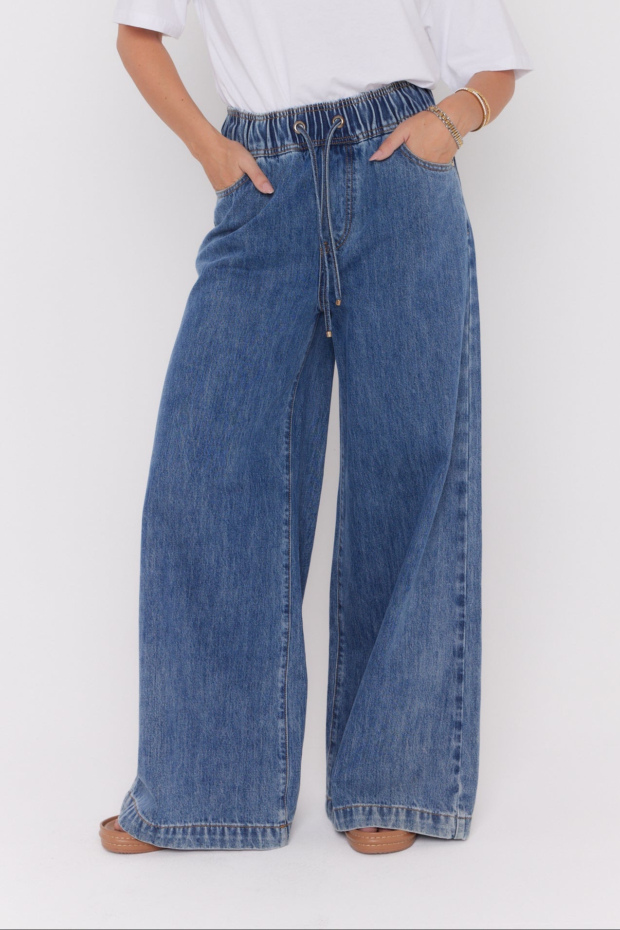 CASEY Jeans Mid Blue Wash Denim